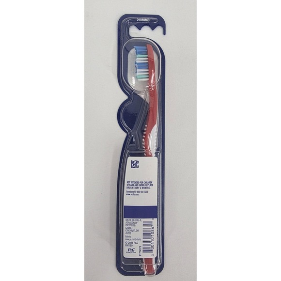 Oral-B Essential Clean Manual Toothbrush Deep Clean Soft Bristles Red NEW - Picture 2 of 2
